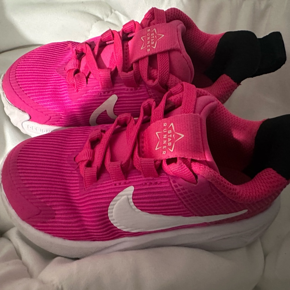 Nike Hot Pink Running Shoes